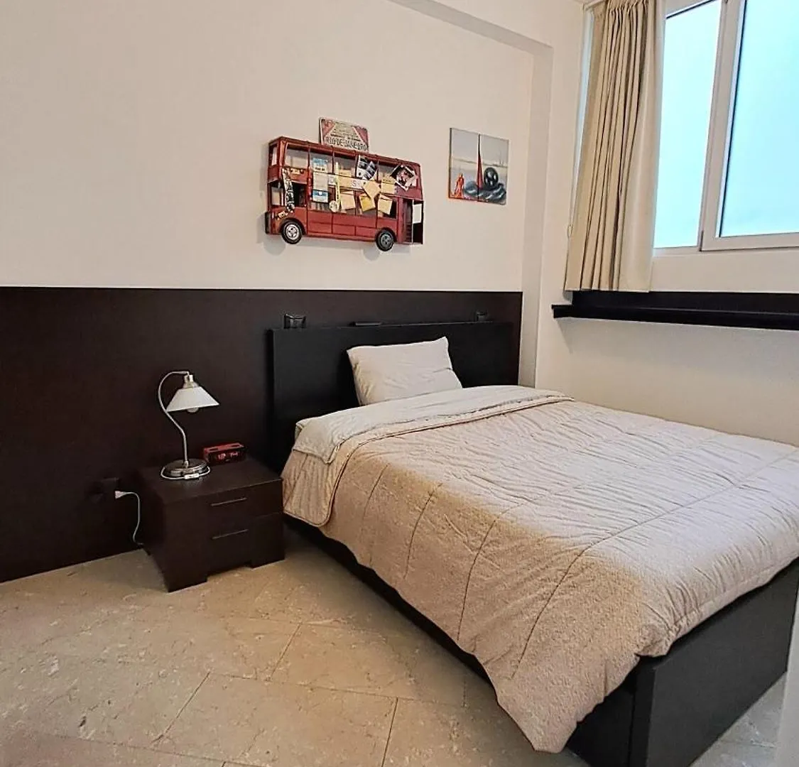 Modern And Cozy Apt In Darsena Area Milano